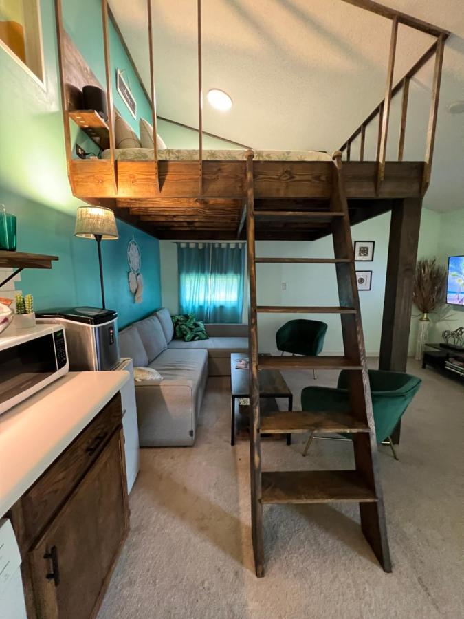 Cozy Loft With Parking And Private Patio W/ Grill Apartment Уилмингтън Екстериор снимка