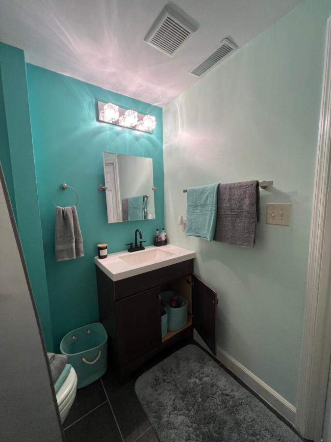 Cozy Loft With Parking And Private Patio W/ Grill Apartment Уилмингтън Екстериор снимка