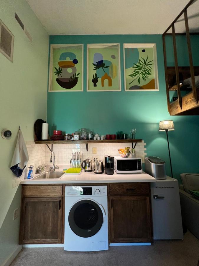 Cozy Loft With Parking And Private Patio W/ Grill Apartment Уилмингтън Екстериор снимка